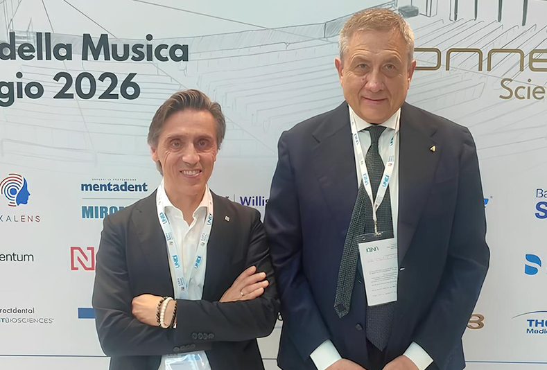 Vincenzo Musella, presidente AIO ad un congresso 
