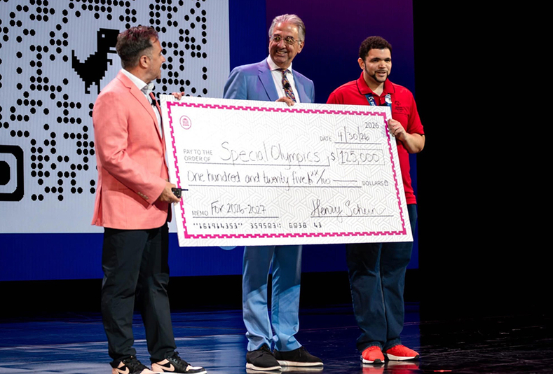 Rappresentatni Henry Schein e Special Olympics