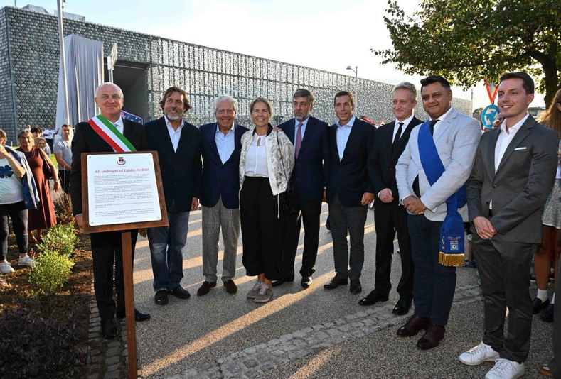 Targa commemorativa Perfetti