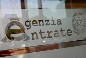 logo agenzia delle entrate