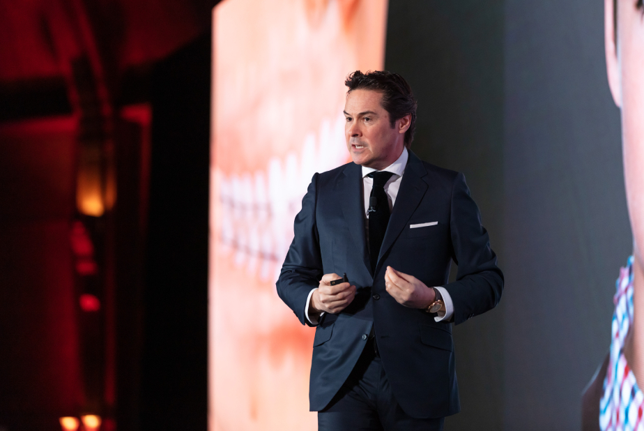 Henry Schein® Orthodontics™ presenta il Simposio Europeo Carriere® 2023 Henry Schein® Orthodontics™ presenta il Simposio Europeo Carriere® 2023