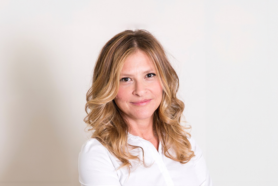 Cementi bioceramici in Endodonzia: vantaggi e prospettive future Dottoressa Denise Pontoriero