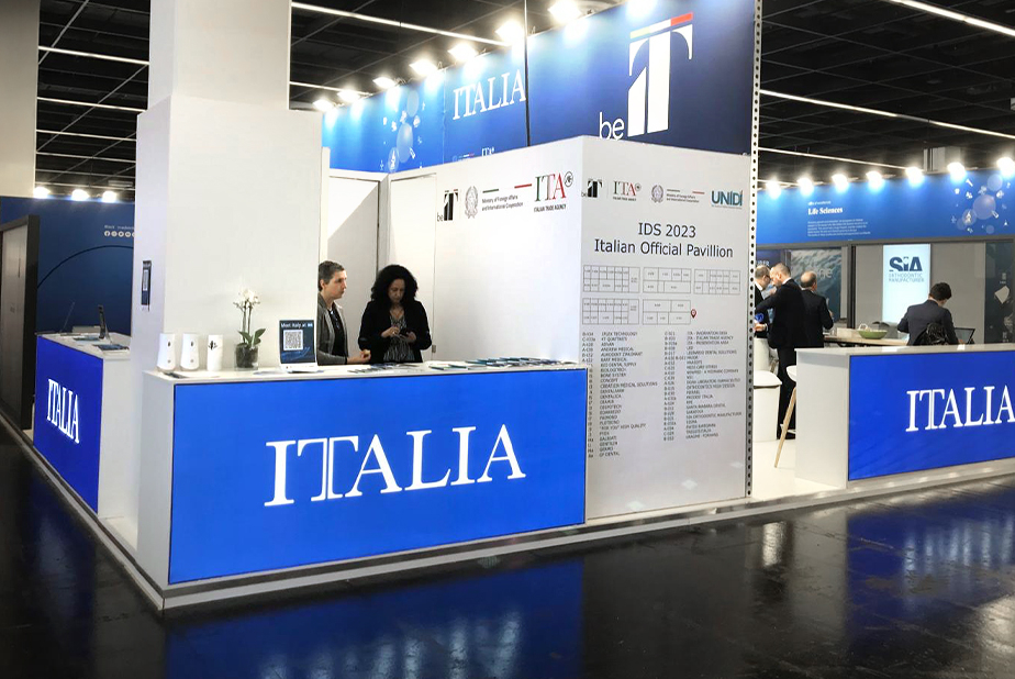 Le aziende italiane del dentale protagoniste a IDS Colonia 2025 Stand collettiva UNIDI e ITA a Colonia 2023