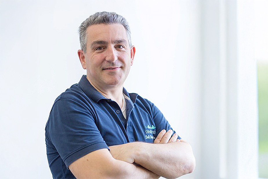 Il successo implantare a lungo termine: il frutto di un lavoro di squadra Dr. Diego Longhin