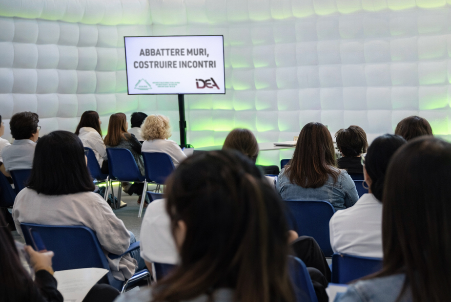 Expodental Meeting: focus sulle ASO tra comunicazione, sicurezza e futuro della professione Platea assiste a workshop e seminari destinati alle ASO ad Expodental Meeting