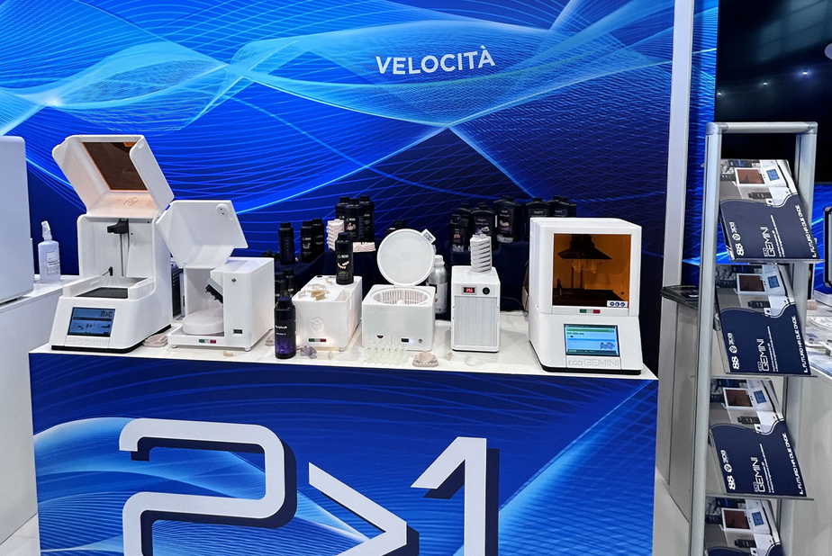 88dent riscrive gli standard della stampa 3D: successo travolgente a Expodental per il debutto di ecoGEMINI ecoGEMINI allo stand 8853 di Expodental Meeting 2026