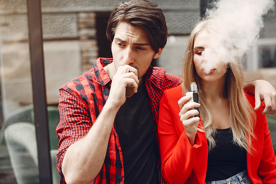 Nicotina, e-cig e nuovi prodotti ragazzi che fumano