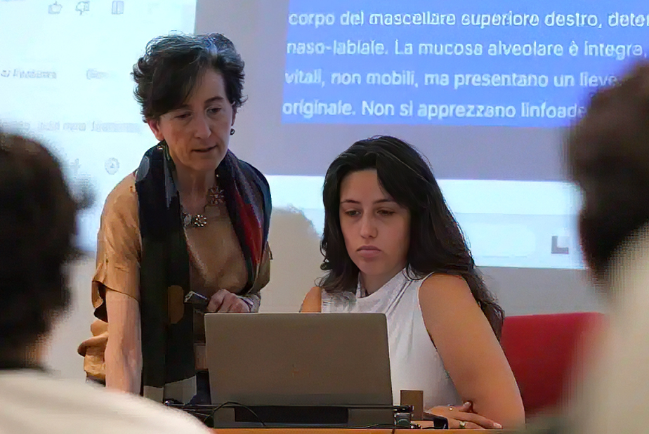 GenAI e odontoiatria: l'esperienza UniPa Studentessa e docente dell'UniPa