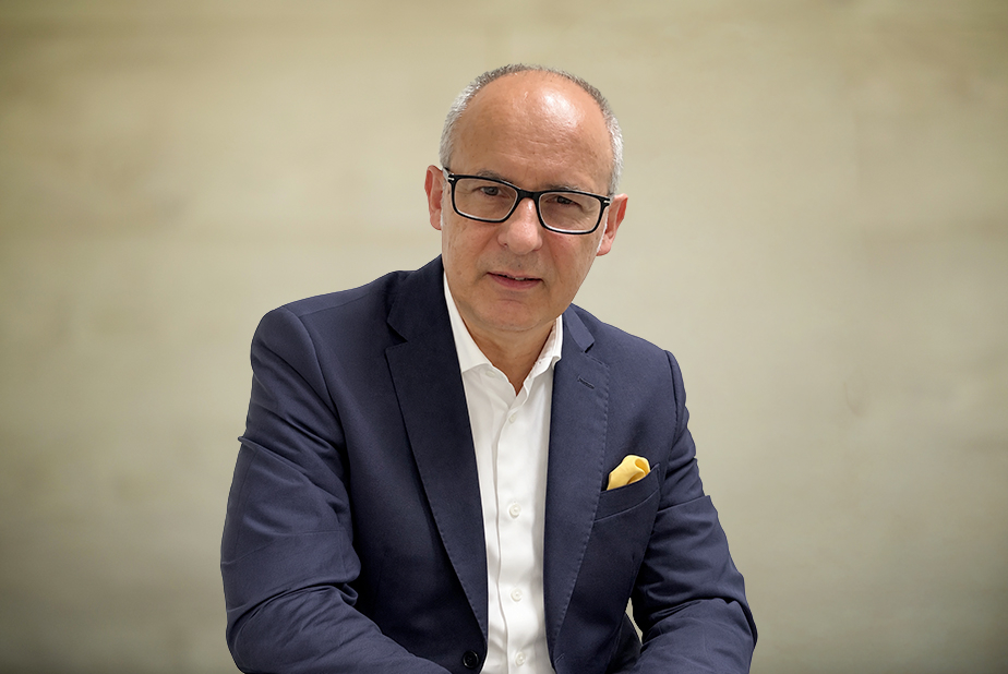 Filler intradermici per l'odontoiatra: prodotti, tecnologia e formazione, senza scorciatoie Stefano Alessandro Nesti